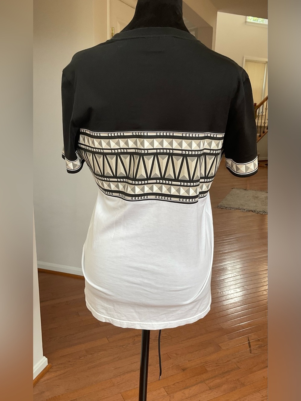 GIVENCHY Tribal Star T-Shirt with geometric design and Star M/S - Picture 2 of 10